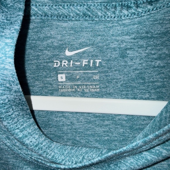 Nike Dri-Fit Womens Teal Long Sleeve Pullover size S - Picture 4 of 11